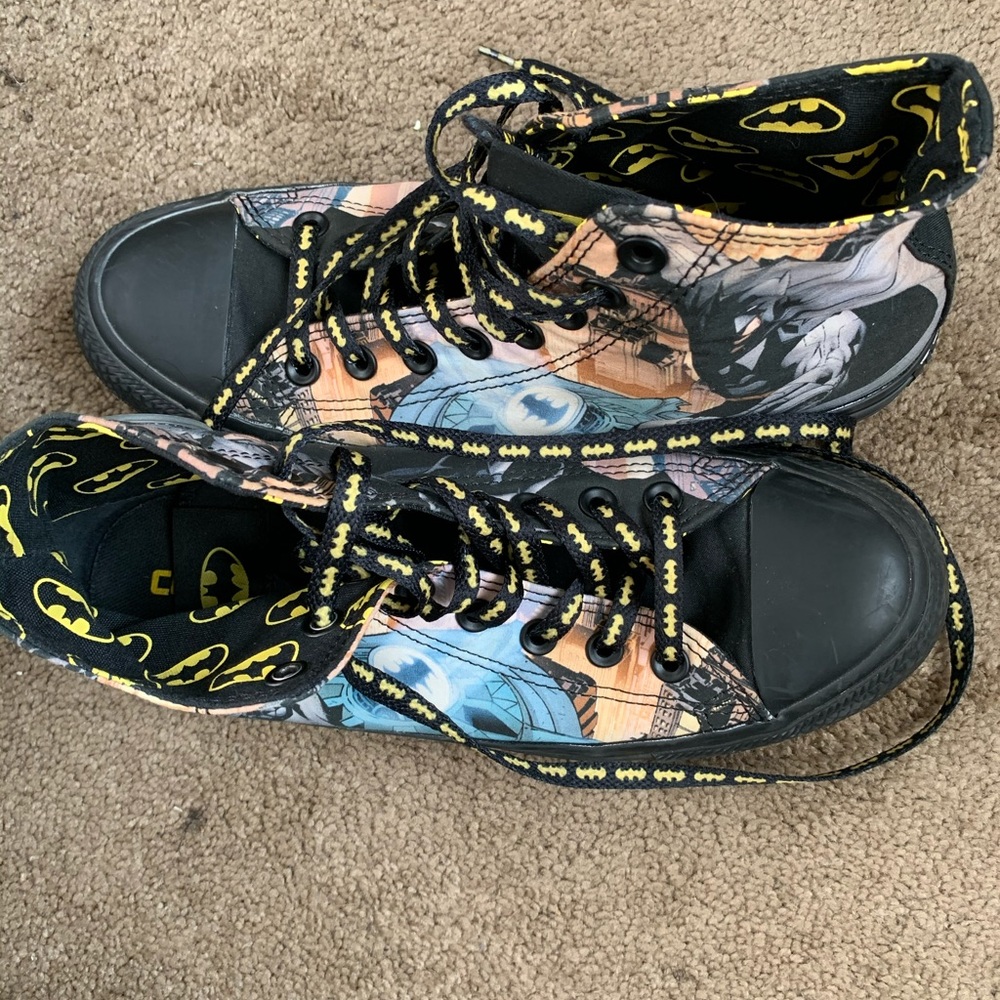 Batman Converse